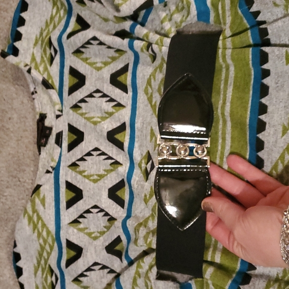 Jr's small winged aztec shirt. Belted - Picture 4 of 8